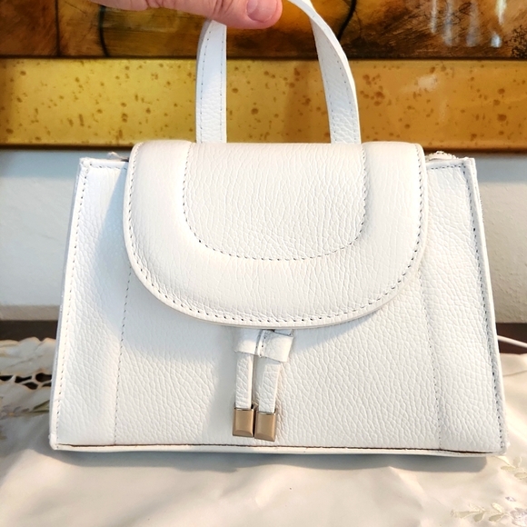 Silvano Borgatti Handbags - White quilted trim structured bag 💯 ITALIAN LEATHER 🇮🇹